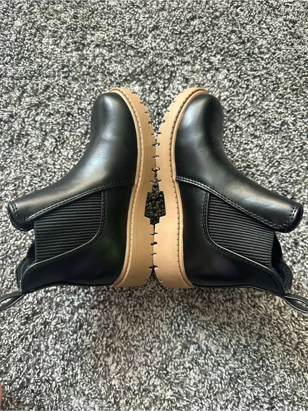 Old Navy Girls Black Chelsea Boots with Tan Lug Sole Size 10 Toddler